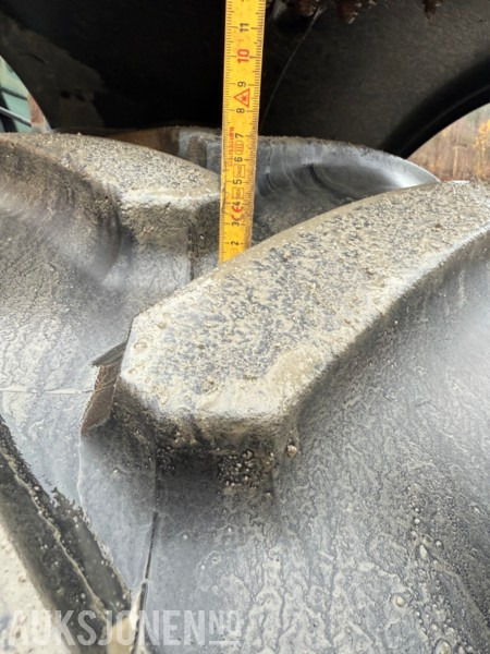 4 stk Michelin Axiobib 600/70R30 traktordekk -stått på fasttrac - Landbruksteknikk: bilde 5 4 stk Michelin Axiobib 600/70R30 traktordekk -stått på fasttrac - Landbruksteknikk: bilde 5