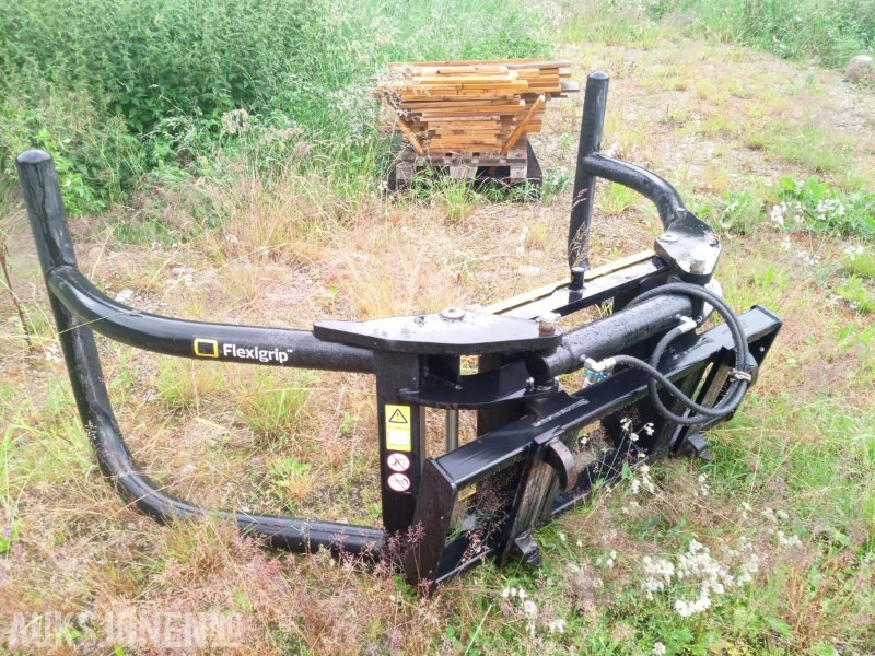 ÅLØ Rundballe-klype - Landbruksteknikk: bilde 1 ÅLØ Rundballe-klype - Landbruksteknikk: bilde 1