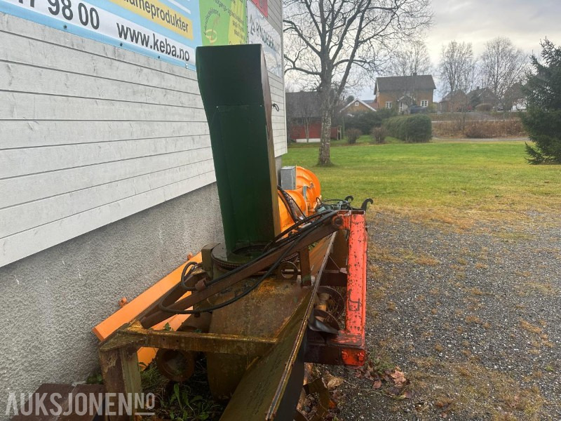 Øveraasen snøbas 200H - 2 trinns snøfres - Landbruksteknikk: bilde 3 Øveraasen snøbas 200H - 2 trinns snøfres - Landbruksteknikk: bilde 3