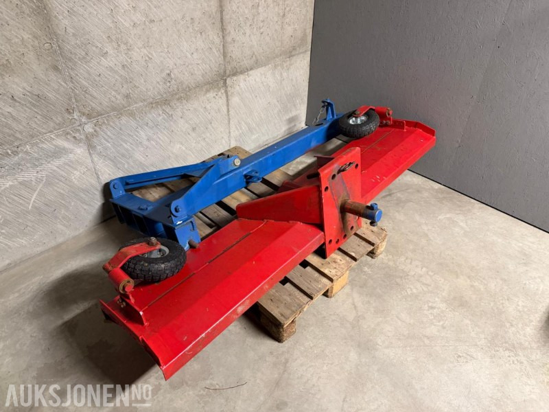 Planringsskjær 2m bredde til traktor - Landbruksteknikk: bilde 1 Planringsskjær 2m bredde til traktor - Landbruksteknikk: bilde 1