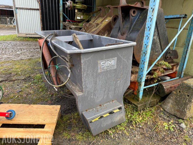 Sami Strøkasse til traktor - Landbruksteknikk: bilde 3 Sami Strøkasse til traktor - Landbruksteknikk: bilde 3