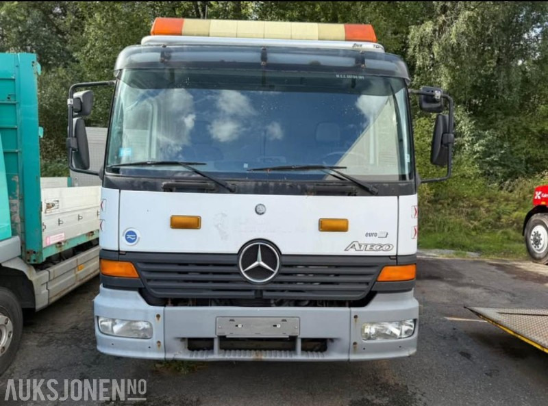 2003 Mercedes-Benz 823/33AT Atego, Reparasjonsobjekt - Lastebil: bilde 2 2003 Mercedes-Benz 823/33AT Atego, Reparasjonsobjekt - Lastebil: bilde 2