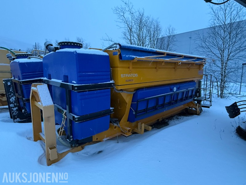 2018 Schmidt Stratos B120-42 VCLN-490 Lava spreder på krokramme - Lastebil: bilde 1 2018 Schmidt Stratos B120-42 VCLN-490 Lava spreder på krokramme - Lastebil: bilde 1