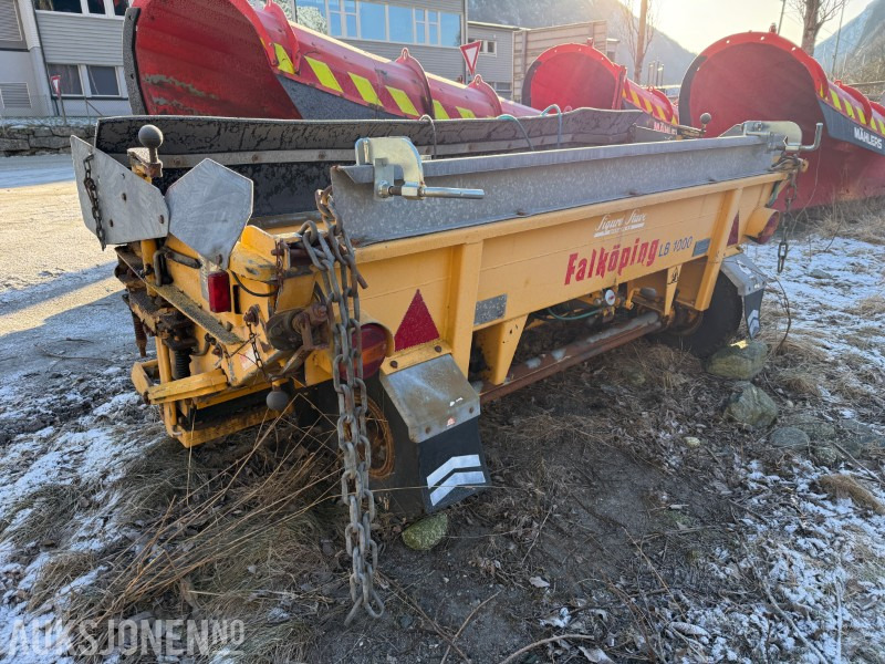 Falköping LB-1000 BLU sandspreder - Lastebil: bilde 2 Falköping LB-1000 BLU sandspreder - Lastebil: bilde 2