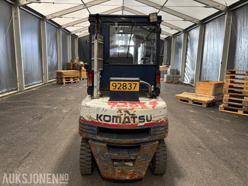 1993 Komatsu FD25T-11E dieseltruck - Materialhåndteringsutstyr: bilde 5 1993 Komatsu FD25T-11E dieseltruck - Materialhåndteringsutstyr: bilde 5