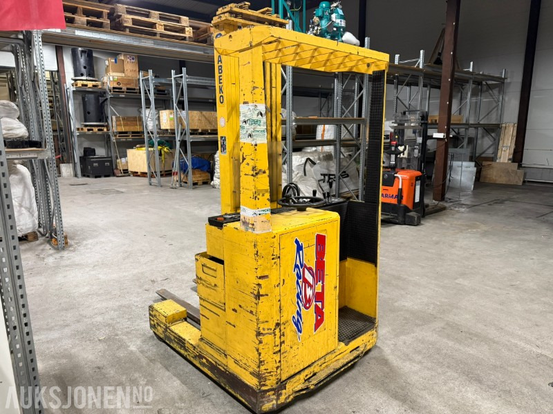 1995 ABECO 12 SMATTF – Elektrisk skyvemasttruck / stabler 1200 kg, 5,65 m løftehøyde - Materialhåndteringsutstyr: bilde 4 1995 ABECO 12 SMATTF – Elektrisk skyvemasttruck / stabler 1200 kg, 5,65 m løftehøyde - Materialhåndteringsutstyr: bilde 4