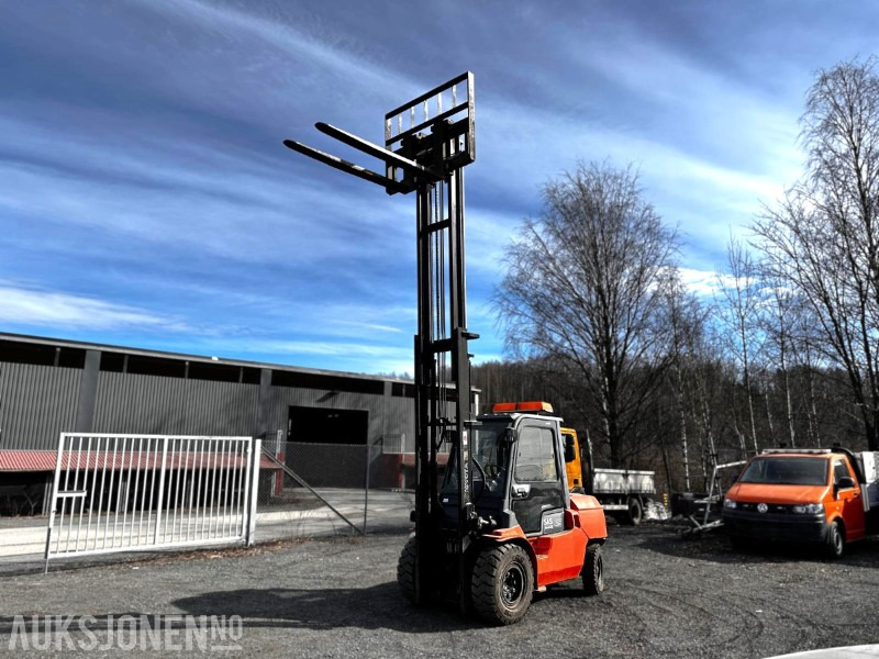 2000 Toyota 42-7FD40 dieseldrevet gaffeltruck - Materialhåndteringsutstyr: bilde 1 2000 Toyota 42-7FD40 dieseldrevet gaffeltruck - Materialhåndteringsutstyr: bilde 1