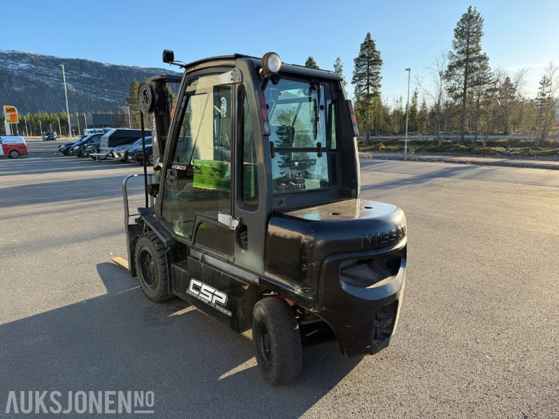 Leie  2003 Nissan FGD 02 A 300 - Langgaffler - 4529kg 2003 Nissan FGD 02 A 300 - Langgaffler - 4529kg: bilde 7 Leie  2003 Nissan FGD 02 A 300 - Langgaffler - 4529kg 2003 Nissan FGD 02 A 300 - Langgaffler - 4529kg: bilde 7