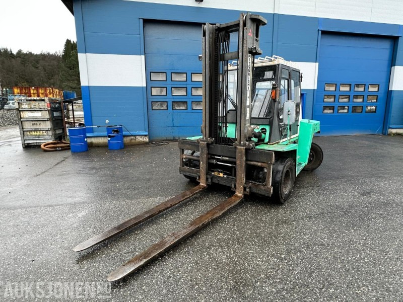 2006 Mitsubishi FD70 - 7 tonns diesel gaffeltruck - Materialhåndteringsutstyr: bilde 1 2006 Mitsubishi FD70 - 7 tonns diesel gaffeltruck - Materialhåndteringsutstyr: bilde 1