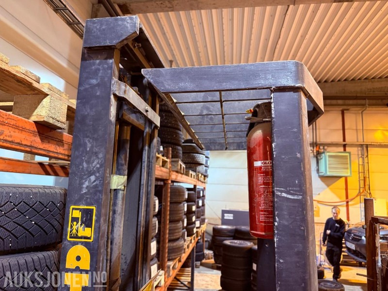 2007 Atlet Elektrisk Pallestabler - 3-4,5 m og 1000-1250 kg - Materialhåndteringsutstyr: bilde 3 2007 Atlet Elektrisk Pallestabler - 3-4,5 m og 1000-1250 kg - Materialhåndteringsutstyr: bilde 3