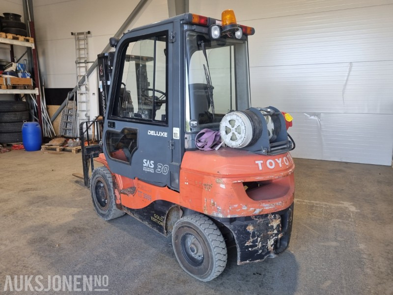 2007 Toyota 02-7FGF30 gasstruck 3T 5170 timer - Materialhåndteringsutstyr: bilde 3 2007 Toyota 02-7FGF30 gasstruck 3T 5170 timer - Materialhåndteringsutstyr: bilde 3