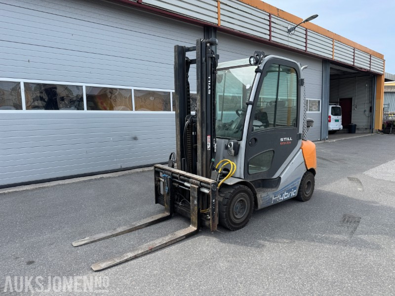 2014 Still RX 70-30 Hybrid Gaffeltruck – 3 tonn løftekapasitet Repobjekt - Materialhåndteringsutstyr: bilde 1 2014 Still RX 70-30 Hybrid Gaffeltruck – 3 tonn løftekapasitet Repobjekt - Materialhåndteringsutstyr: bilde 1