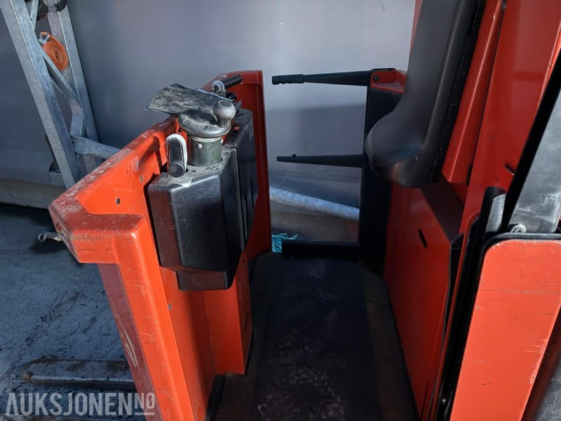 BT 1000 HSE ordreplukktruck (2007-modell) - Materialhåndteringsutstyr: bilde 5 BT 1000 HSE ordreplukktruck (2007-modell) - Materialhåndteringsutstyr: bilde 5