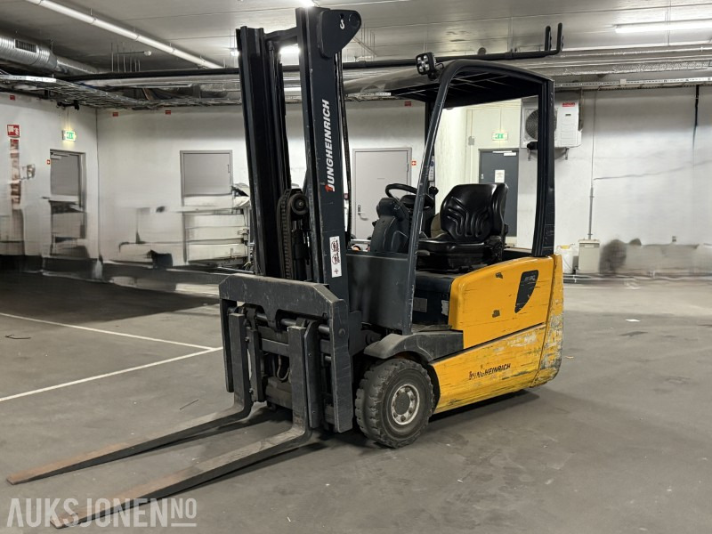 Jungheinrich efg 216k elektrisk truck, 48V, lader og gafler inkludert - Materialhåndteringsutstyr: bilde 1 Jungheinrich efg 216k elektrisk truck, 48V, lader og gafler inkludert - Materialhåndteringsutstyr: bilde 1