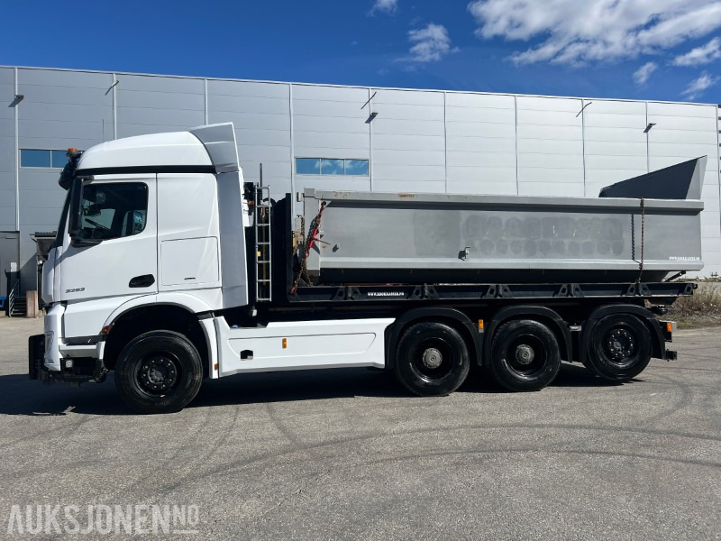 Mercedes-Benz Arocs 3253 Tridem krokbil brøyte rigget - Krokbil: bilde 3 Mercedes-Benz Arocs 3253 Tridem krokbil brøyte rigget - Krokbil: bilde 3
