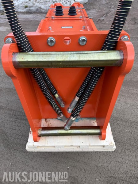 Ny KM 1400 Pigghammer med s70 HK feste - Hydraulisk hammer: bilde 4 Ny KM 1400 Pigghammer med s70 HK feste - Hydraulisk hammer: bilde 4