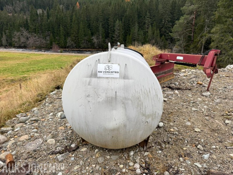 Sb Dieseltank med pumpe - Anleggsmaskiner: bilde 3 Sb Dieseltank med pumpe - Anleggsmaskiner: bilde 3