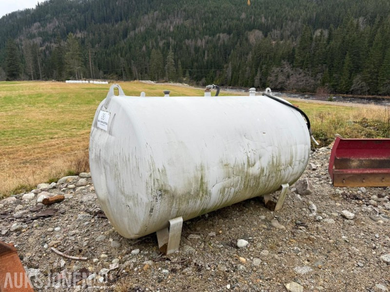 Sb Dieseltank med pumpe - Anleggsmaskiner: bilde 2 Sb Dieseltank med pumpe - Anleggsmaskiner: bilde 2
