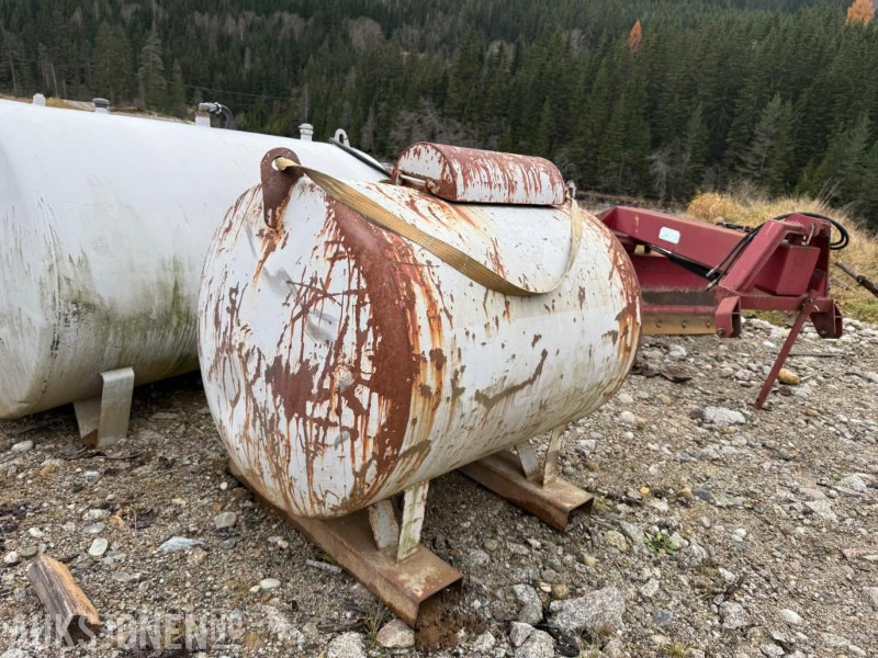 Sb dieseltank - Anleggsmaskiner: bilde 3 Sb dieseltank - Anleggsmaskiner: bilde 3