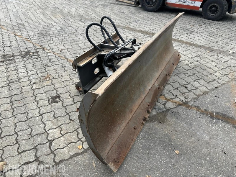 Snøskjær til liten hjullaster Lille BM (Volvo L-30 feste) - Snøplog: bilde 3 Snøskjær til liten hjullaster Lille BM (Volvo L-30 feste) - Snøplog: bilde 3