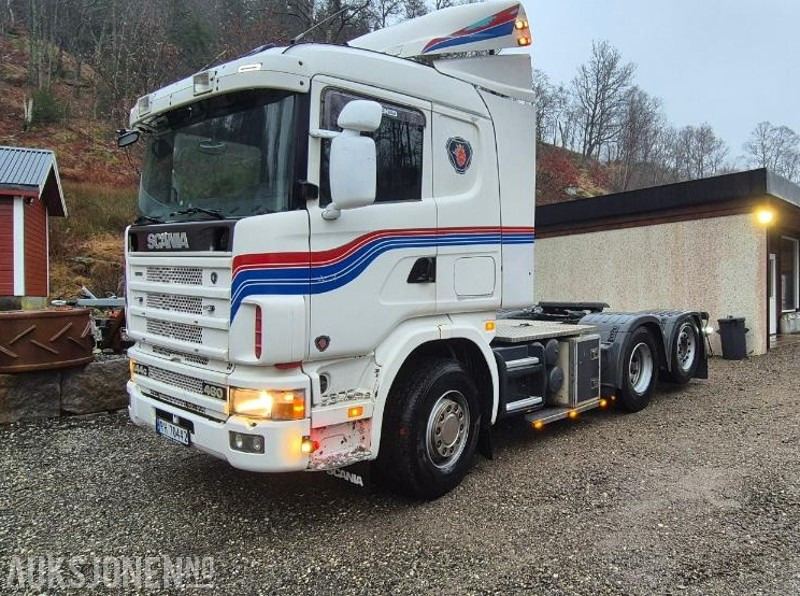 1999 Scania R-serie R144 trekkvogn med hydraulikk NY EU OG SKRIVERKONTROLL - Trekkvogn: bilde 1 1999 Scania R-serie R144 trekkvogn med hydraulikk NY EU OG SKRIVERKONTROLL - Trekkvogn: bilde 1