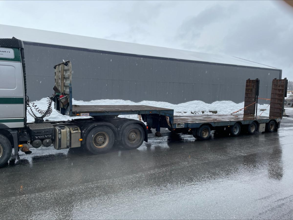 2005 Volvo FH16 6x4 Trekkvogn med Vang SHSL 1111TS maskinhenger - Trekkvogn: bilde 2 2005 Volvo FH16 6x4 Trekkvogn med Vang SHSL 1111TS maskinhenger - Trekkvogn: bilde 2
