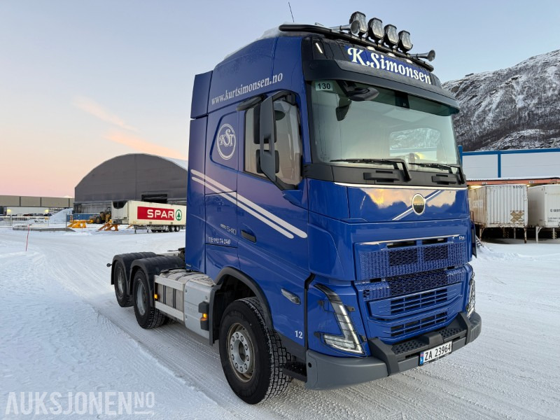 Volvo FH 550 6x4 – 2025-modell med tandemdrift, tandemløft og anleggsfront - Trekkvogn: bilde 2 Volvo FH 550 6x4 – 2025-modell med tandemdrift, tandemløft og anleggsfront - Trekkvogn: bilde 2