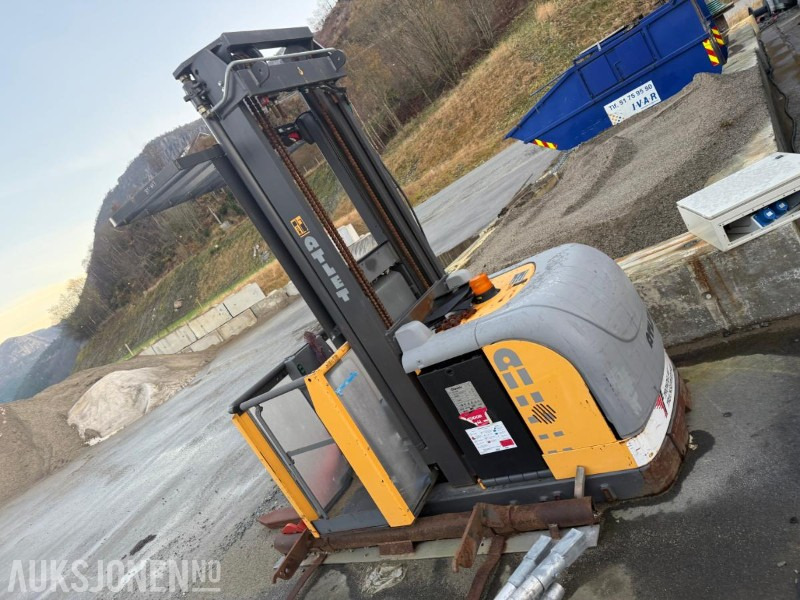 Truck Elektrisk tralle defekt - Lagerutstyr: bilde 1 Truck Elektrisk tralle defekt - Lagerutstyr: bilde 1