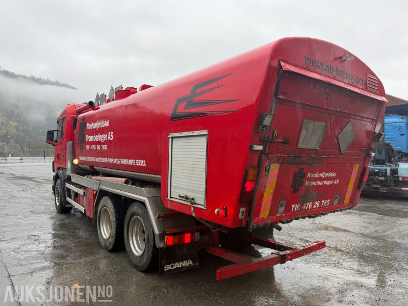 1999 Scania R124 Spyle/sugebil med Korp&Son påbygg - Utility-/ Spesiell maskin: bilde 3 1999 Scania R124 Spyle/sugebil med Korp&Son påbygg - Utility-/ Spesiell maskin: bilde 3