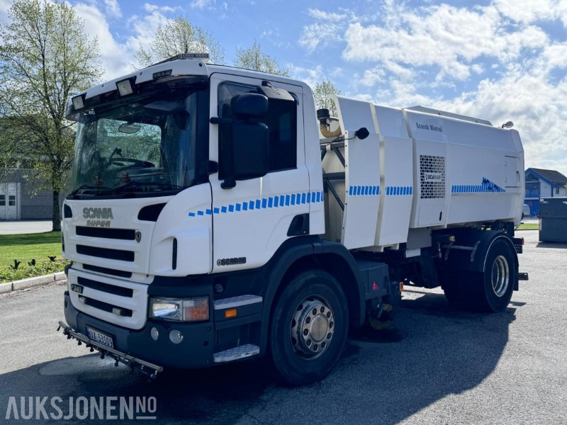 2006 Scania P340 DB - 4X2 - HNA Feiebil - Gått kun 99.688 km - Utility-/ Spesiell maskin: bilde 1 2006 Scania P340 DB - 4X2 - HNA Feiebil - Gått kun 99.688 km - Utility-/ Spesiell maskin: bilde 1