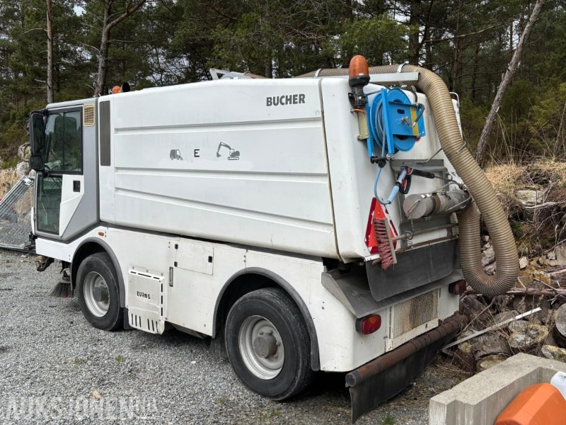 2010 Bucher CityCat 5000 feiebil / kostebil - Utility-/ Spesiell maskin: bilde 4 2010 Bucher CityCat 5000 feiebil / kostebil - Utility-/ Spesiell maskin: bilde 4