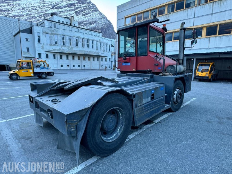 2013 Kalmar TT618I A - Terminal traktor - 4x2 - Hydraulisk løft og tilt på svingskive - Sentralsmøring - Utility-/ Spesiell maskin: bilde 4 2013 Kalmar TT618I A - Terminal traktor - 4x2 - Hydraulisk løft og tilt på svingskive - Sentralsmøring - Utility-/ Spesiell maskin: bilde 4