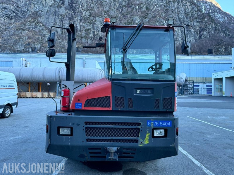 2013 Kalmar TT618I A - Terminal traktor - 4x2 - Hydraulisk løft og tilt på svingskive - Sentralsmøring - Utility-/ Spesiell maskin: bilde 2 2013 Kalmar TT618I A - Terminal traktor - 4x2 - Hydraulisk løft og tilt på svingskive - Sentralsmøring - Utility-/ Spesiell maskin: bilde 2