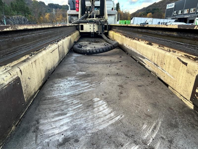 Leie  2013 Volvo FMX 370 6X4 med NORMET Esslift 1000 plattform / korg - nylig EU godkjent 2013 Volvo FMX 370 6X4 med NORMET Esslift 1000 plattform / korg - nylig EU godkjent: bilde 20