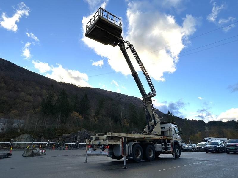 2013 Volvo FMX 370 6X4 med NORMET Esslift 1000 plattform / korg - nylig EU godkjent - Utility-/ Spesiell maskin: bilde 3 2013 Volvo FMX 370 6X4 med NORMET Esslift 1000 plattform / korg - nylig EU godkjent - Utility-/ Spesiell maskin: bilde 3