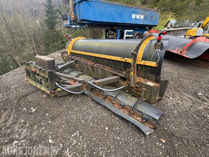 2012 Mahler M-Flexiway DT34FW snøplog med hydraulikksentral og slaps - Utstyr for Bygg og anlegg: bilde 3 2012 Mahler M-Flexiway DT34FW snøplog med hydraulikksentral og slaps - Utstyr for Bygg og anlegg: bilde 3