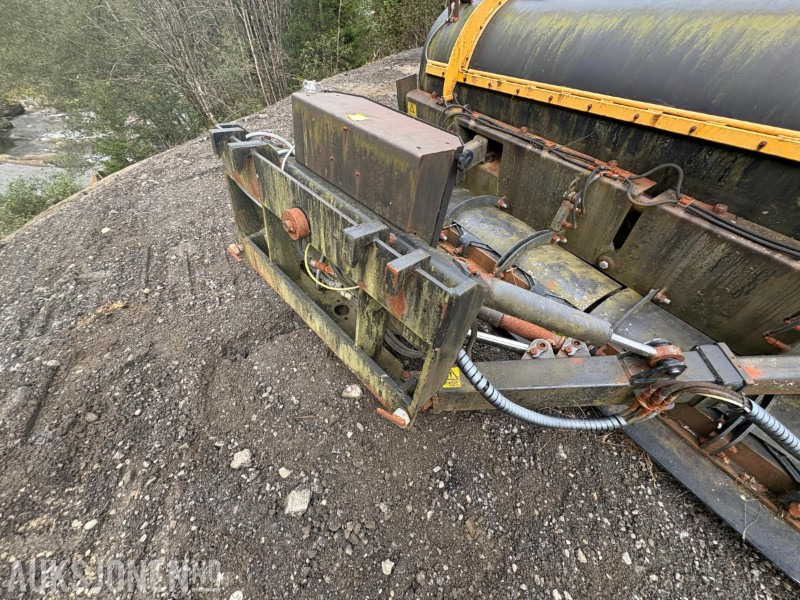 2012 Mahler M-Flexiway DT34FW snøplog med hydraulikksentral og slaps - Utstyr for Bygg og anlegg: bilde 5 2012 Mahler M-Flexiway DT34FW snøplog med hydraulikksentral og slaps - Utstyr for Bygg og anlegg: bilde 5