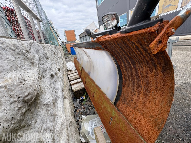 Sno-way brøyteskjær for pickup - 250 cm bredde - Utstyr for Bygg og anlegg: bilde 3 Sno-way brøyteskjær for pickup - 250 cm bredde - Utstyr for Bygg og anlegg: bilde 3