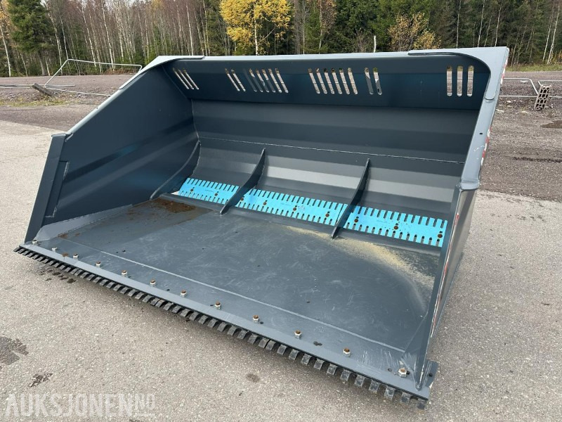 UBRUKT Siljum Isriverskuff 4,5m³ BM-feste - Utstyr for Bygg og anlegg: bilde 1 UBRUKT Siljum Isriverskuff 4,5m³ BM-feste - Utstyr for Bygg og anlegg: bilde 1