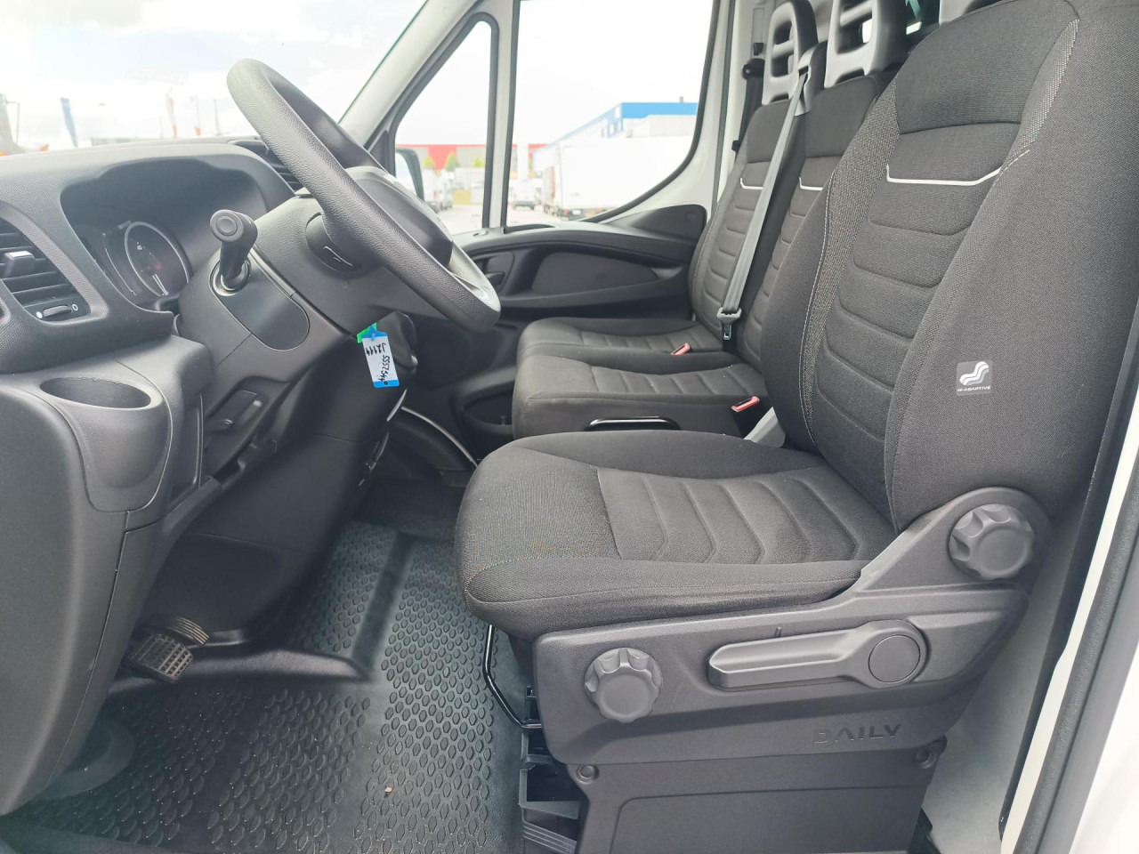 IVECO Daily 35S16A8V - Kassebil: bilde 5 IVECO Daily 35S16A8V - Kassebil: bilde 5