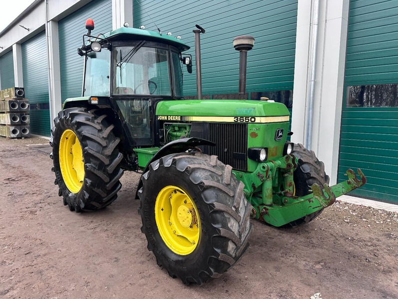 John Deere 3650 AIRCON // Front linkage - Traktor: bilde 2 John Deere 3650 AIRCON // Front linkage - Traktor: bilde 2