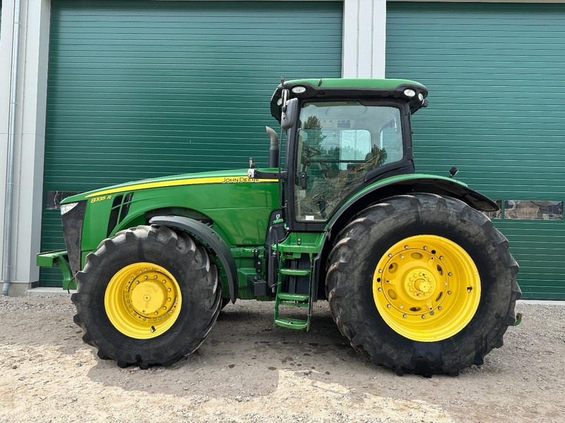 John Deere 8335R AutoPower - Traktor: bilde 3 John Deere 8335R AutoPower - Traktor: bilde 3