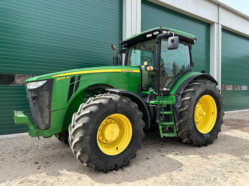 John Deere 8335R AutoPower - Traktor: bilde 1 John Deere 8335R AutoPower - Traktor: bilde 1
