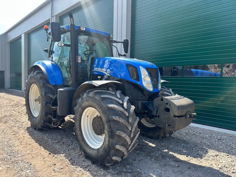 New Holland T7.250 Power Command - Traktor: bilde 2 New Holland T7.250 Power Command - Traktor: bilde 2