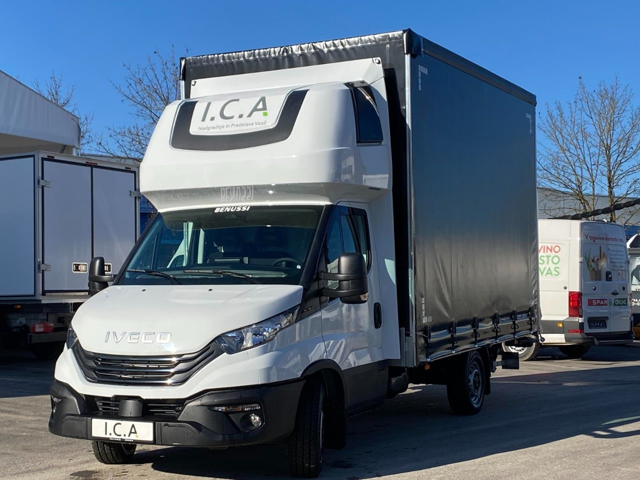 IVECO DAILY 35S18HP D30C | PRITSCHE PLANE + SCHLAFKABINE + LADERAMPE - Varebil med kapell: bilde 3 IVECO DAILY 35S18HP D30C | PRITSCHE PLANE + SCHLAFKABINE + LADERAMPE - Varebil med kapell: bilde 3
