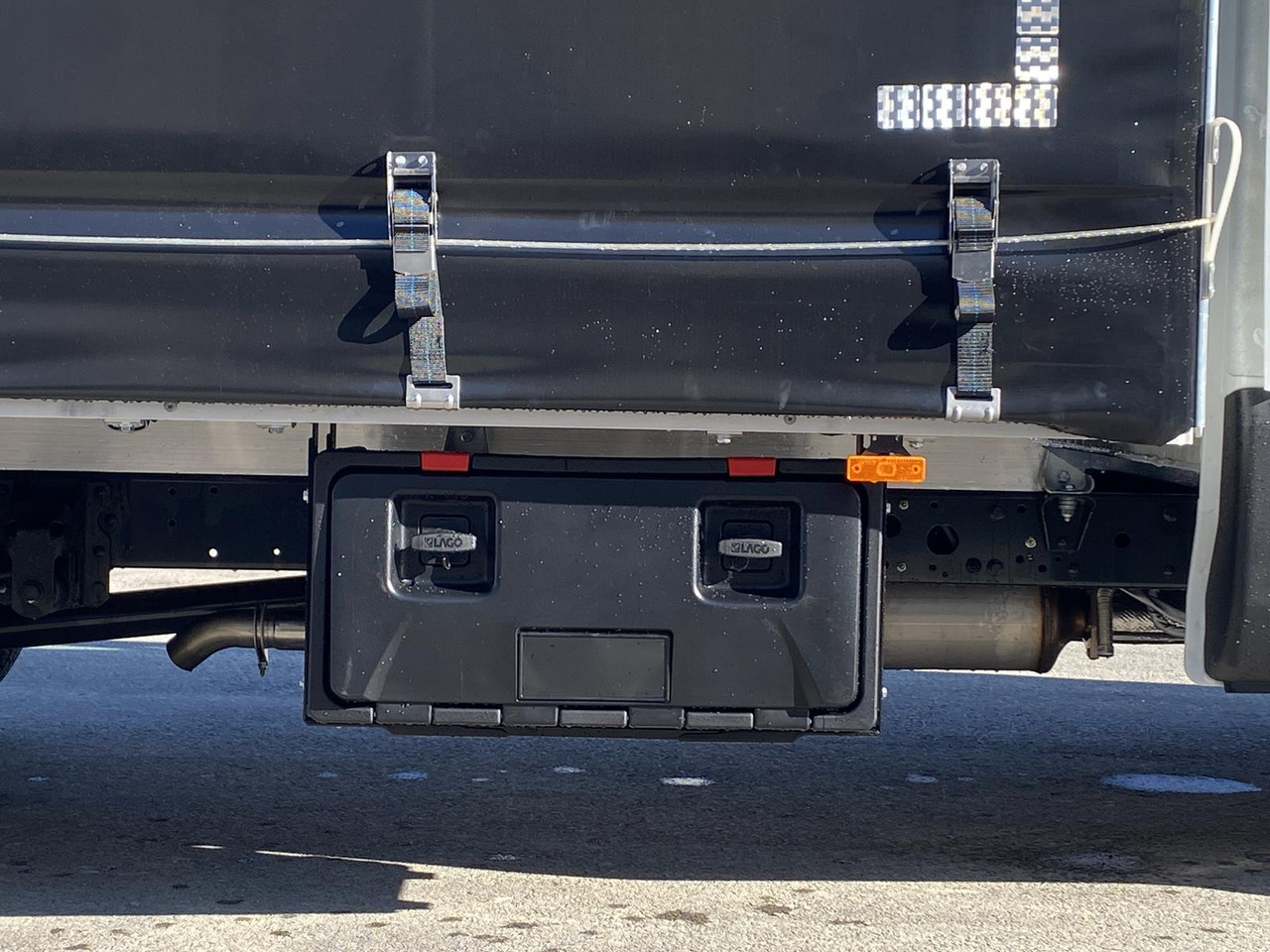 Leie IVECO DAILY 35S18HP D30C | PRITSCHE PLANE + SCHLAFKABINE + LADERAMPE IVECO DAILY 35S18HP D30C | PRITSCHE PLANE + SCHLAFKABINE + LADERAMPE: bilde 27 Leie IVECO DAILY 35S18HP D30C | PRITSCHE PLANE + SCHLAFKABINE + LADERAMPE IVECO DAILY 35S18HP D30C | PRITSCHE PLANE + SCHLAFKABINE + LADERAMPE: bilde 27