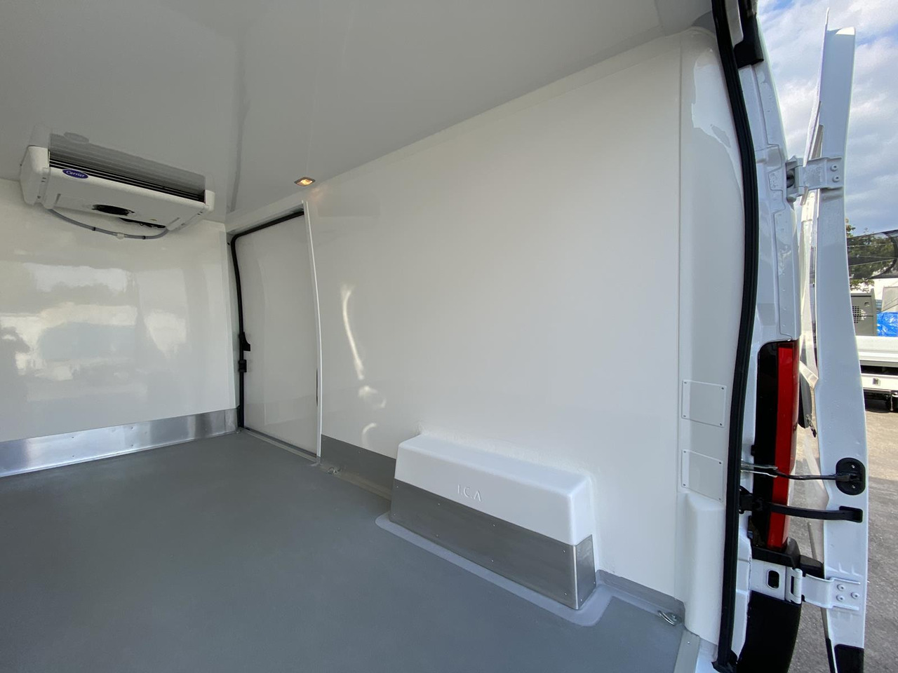 PEUGEOT BOXER L3H2 180PS CONFORT 335 / FRISCHDIENST BIS 0 + XARIOS 300 12-230V - Kjølebil: bilde 2 PEUGEOT BOXER L3H2 180PS CONFORT 335 / FRISCHDIENST BIS 0 + XARIOS 300 12-230V - Kjølebil: bilde 2