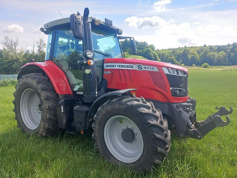 Massey Ferguson MF 6714 S Dyna-VT - Traktor: bilde 5 Massey Ferguson MF 6714 S Dyna-VT - Traktor: bilde 5