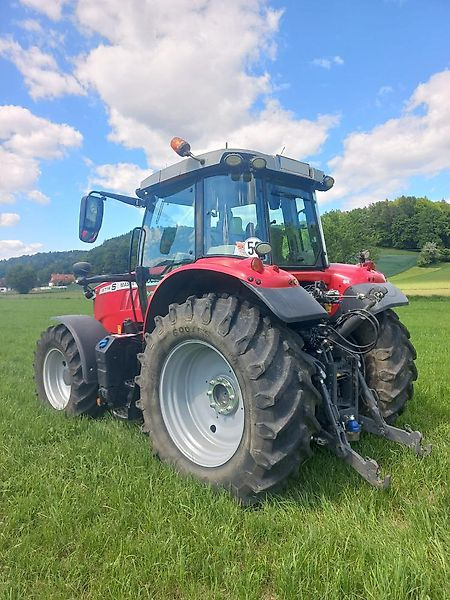 Massey Ferguson MF 6714 S Dyna-VT - Traktor: bilde 4 Massey Ferguson MF 6714 S Dyna-VT - Traktor: bilde 4