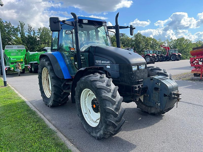 New Holland TS 115 - Traktor: bilde 5 New Holland TS 115 - Traktor: bilde 5